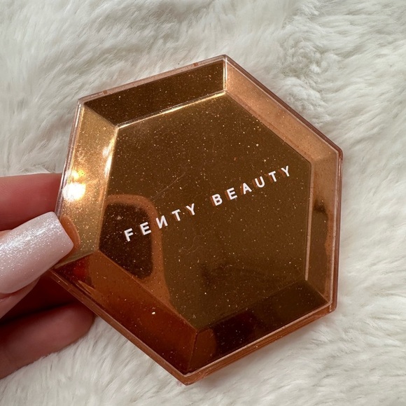 FENTY BEAUTY DIAMOND BOMB - COGNAC CANDY - Picture 3 of 3